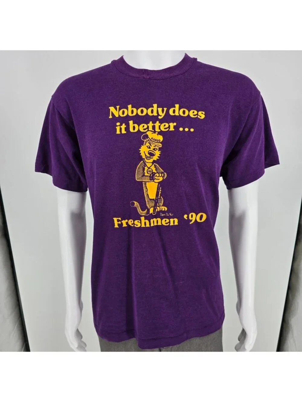 Vintage Single Stitch Nobody Does It Better... Freshmen '90 Purple T-Shirt (L)